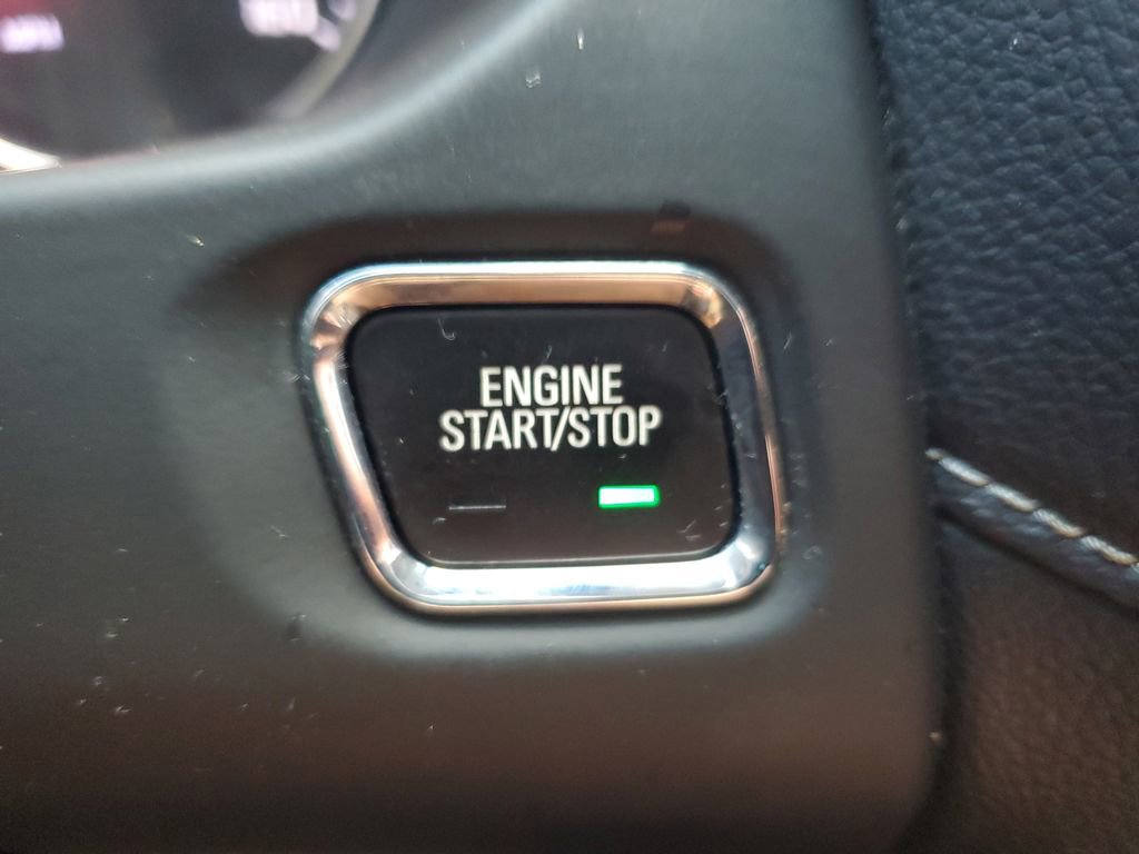 Used 2020 GMC Acadia SLE w/ Driver Convenience Package FWD image 22