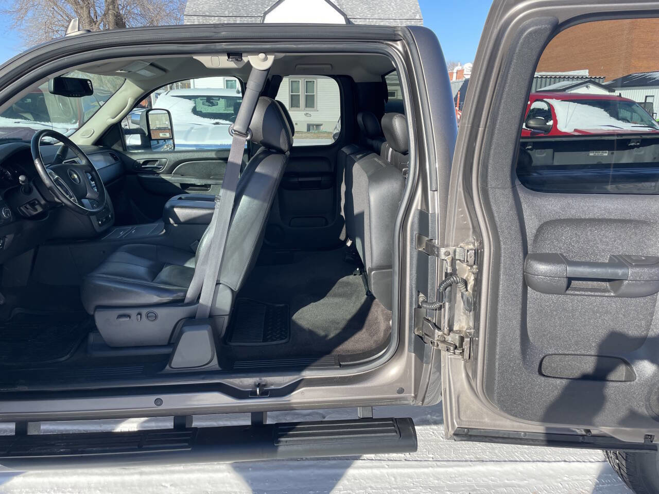 Used 2013 Chevrolet Silverado 2500 LTZ w/ Suspension Package, Off-Road image 28