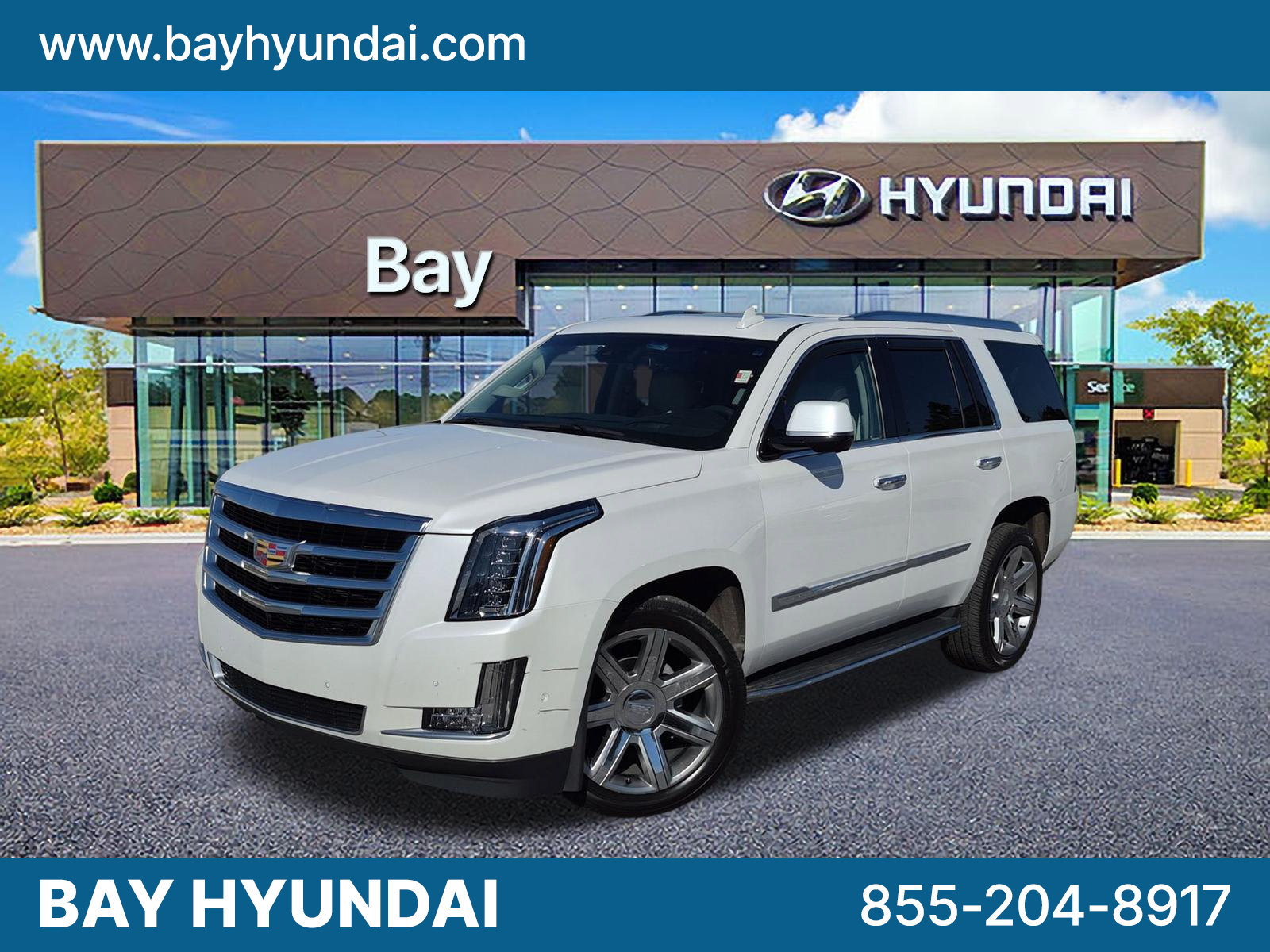 Used 2018 Cadillac Escalade Luxury RWD image 1