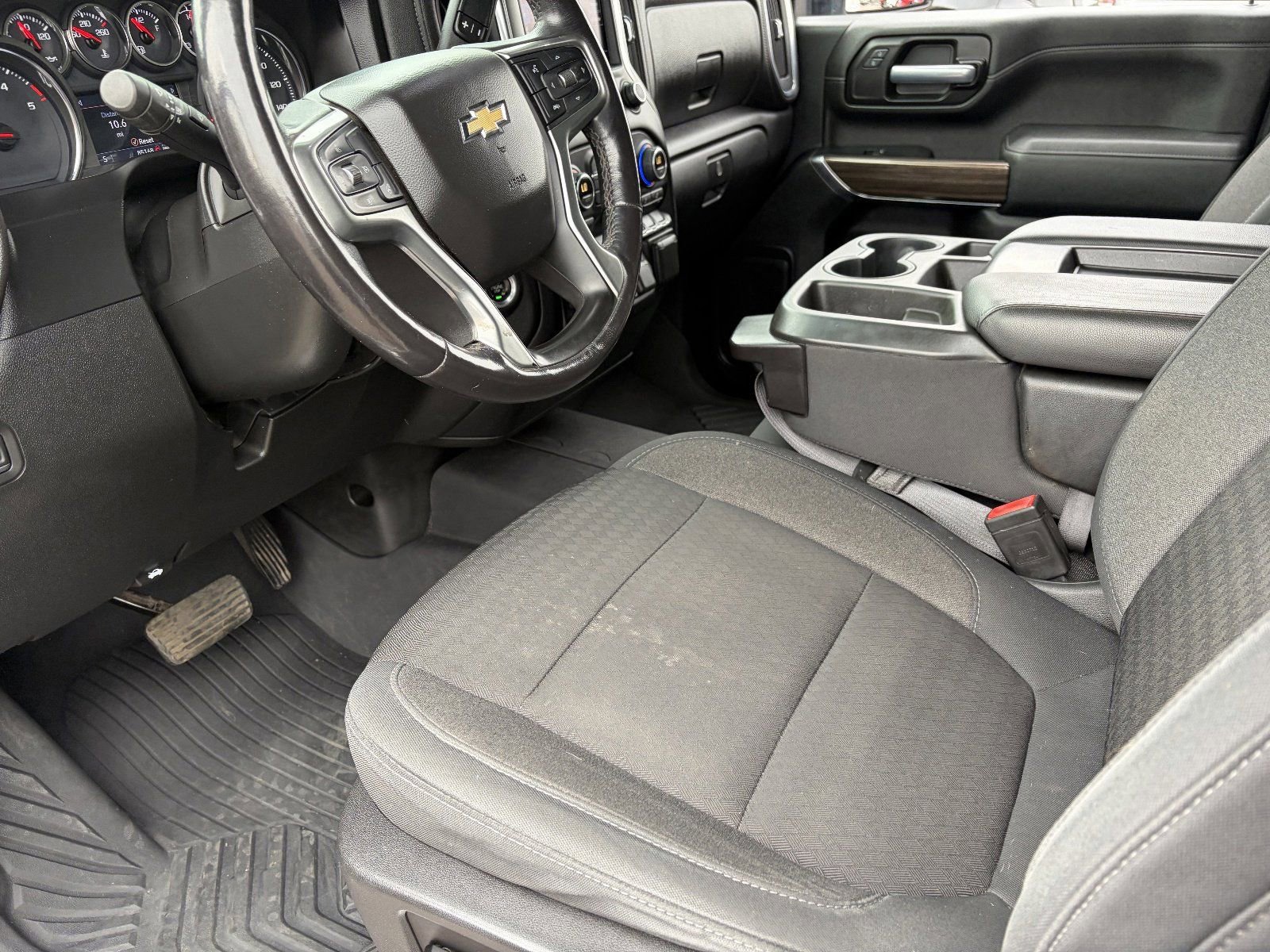 Used 2020 Chevrolet Silverado 2500 LT w/ All Star Edition AWD/4WD image 19