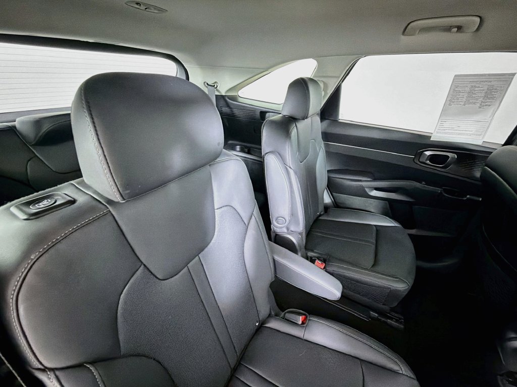 Certified 2023 Kia Sorento EX AWD/4WD image 27