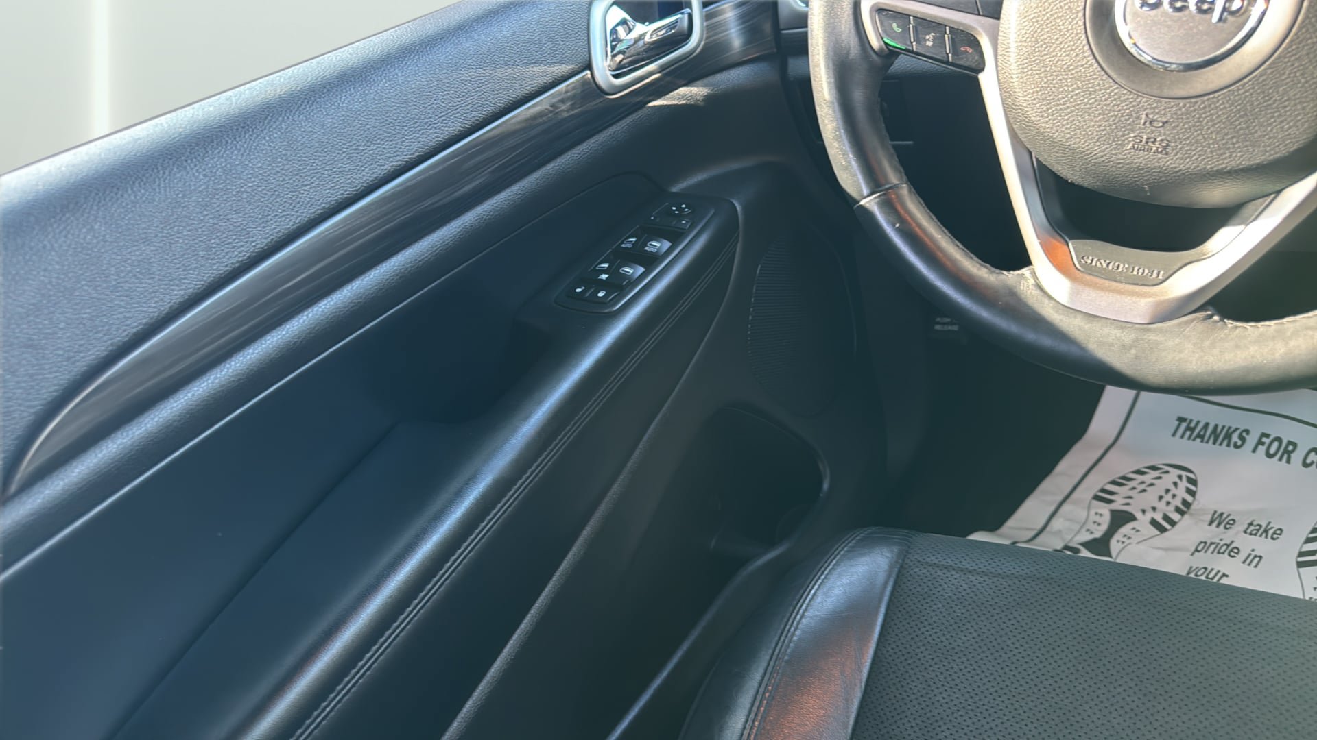 Used 2019 Jeep Grand Cherokee Altitude RWD image 19
