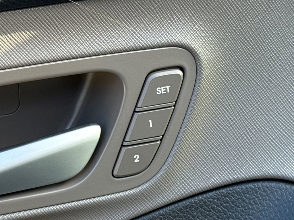 Used 2017 Hyundai Santa Fe Sport w/ 2.0T Ultimate Tech Package 05 image 22