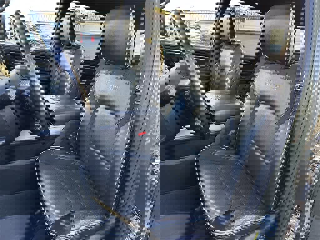 Used 2021 RAM 1500 Laramie w/ Sport Appearance Package image 12