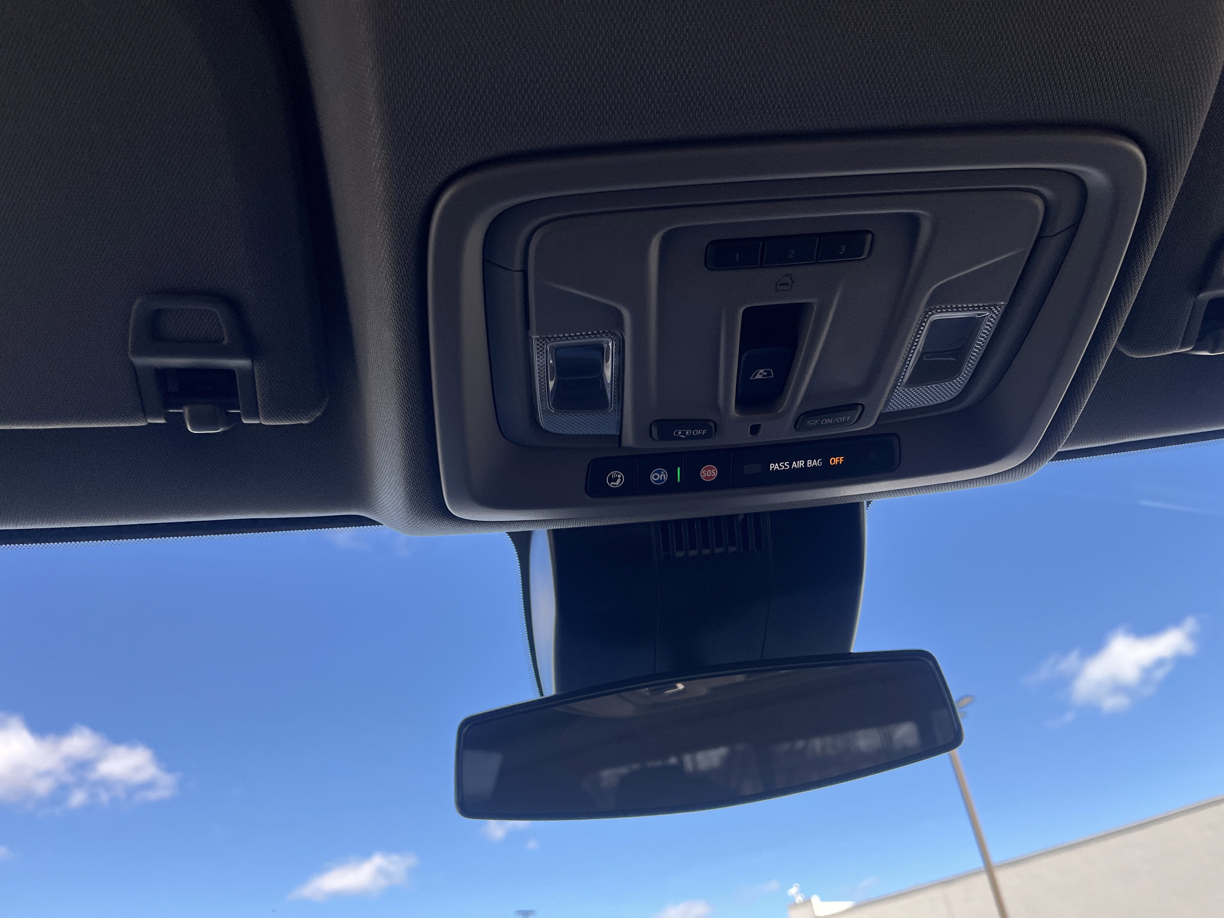 Used 2025 Chevrolet Silverado 2500 LT image 30