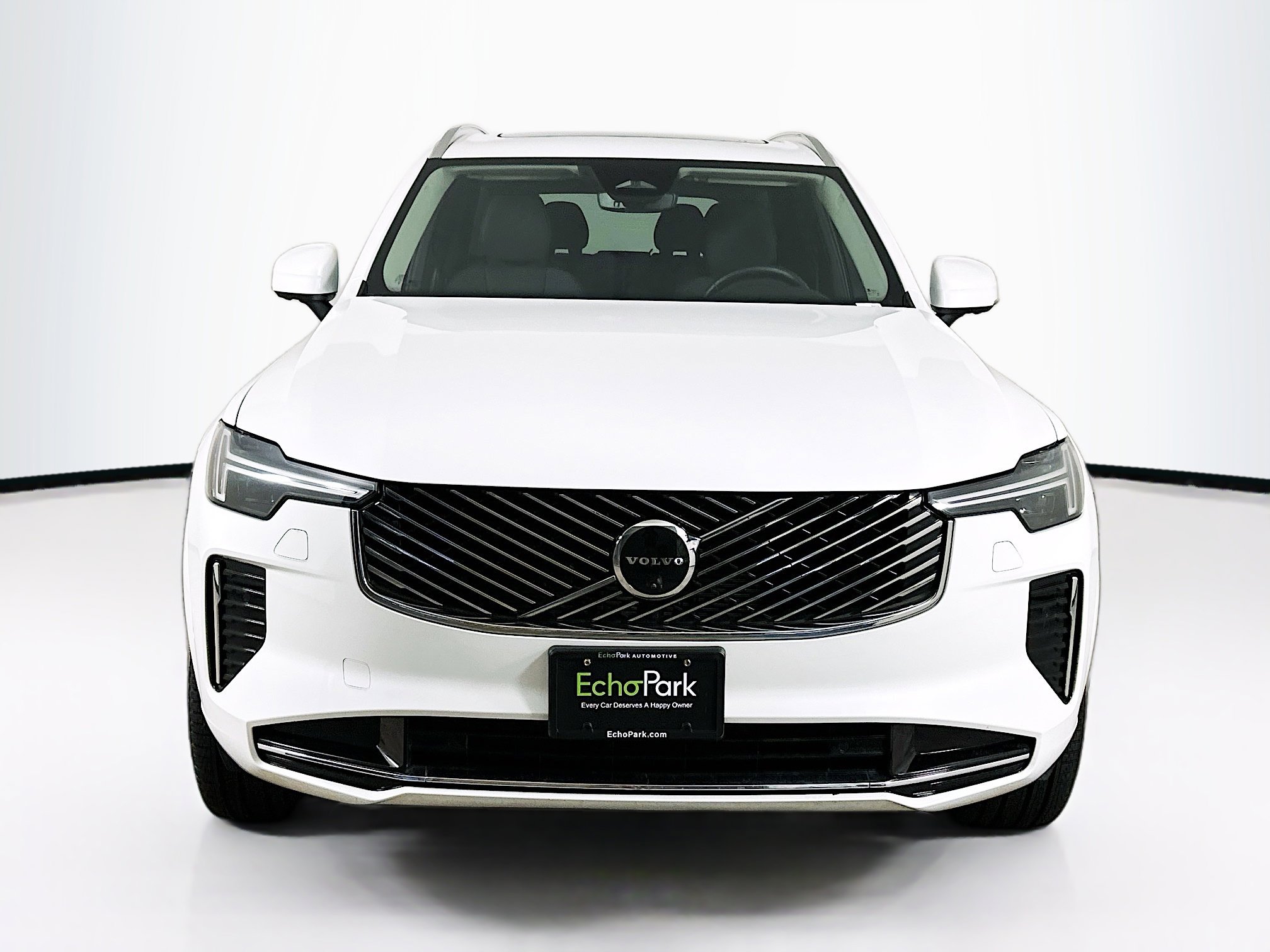 Used 2025 Volvo XC90 B5 Plus image 2