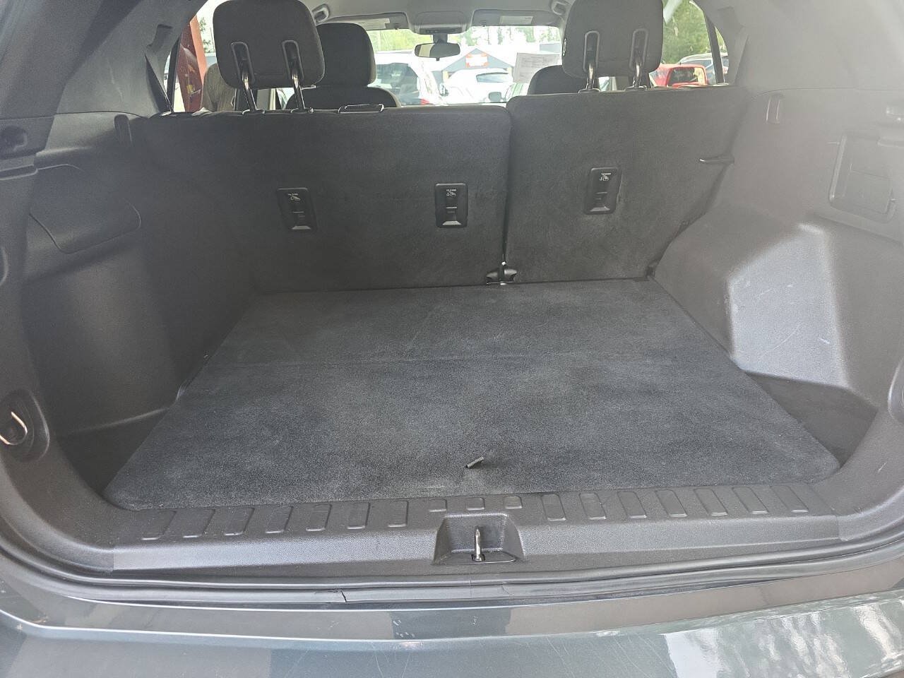 Used 2018 Chevrolet Equinox LT AWD/4WD image 11