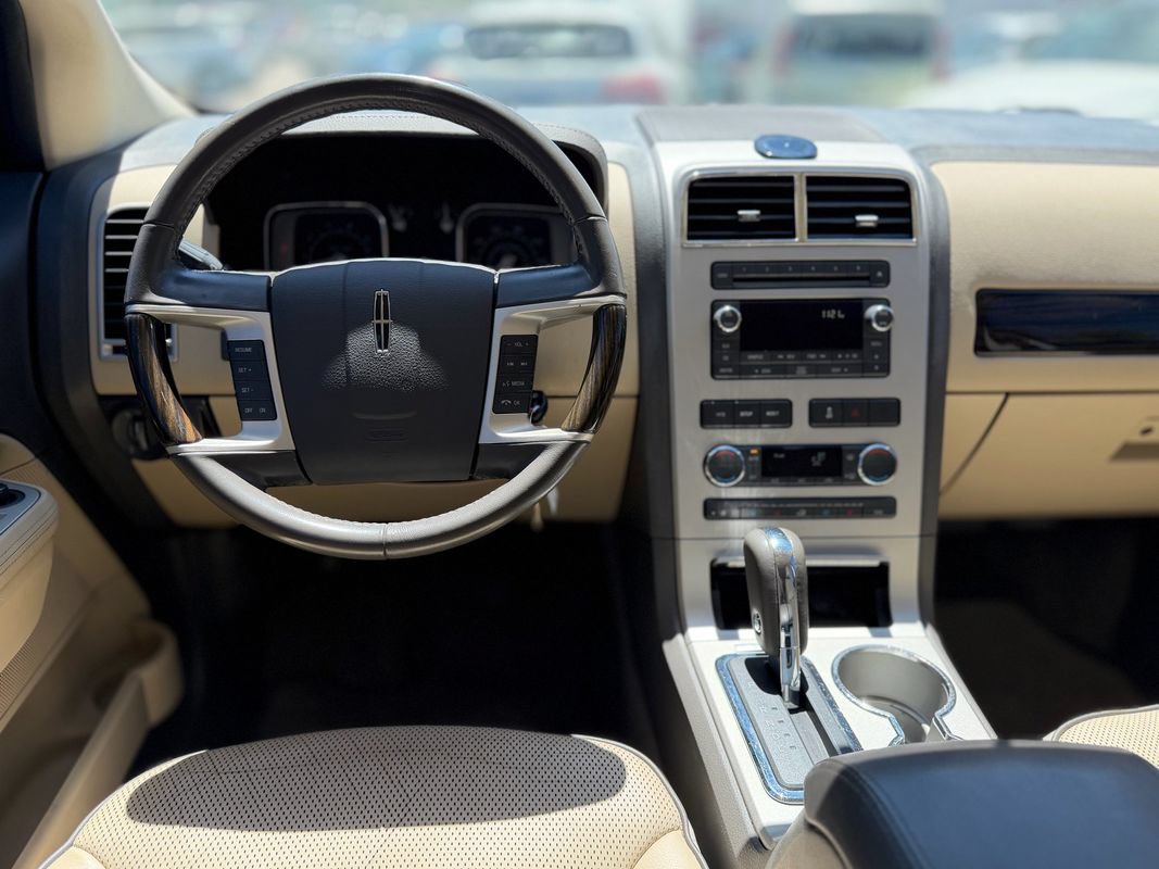 Used 2008 Lincoln MKX AWD image 5