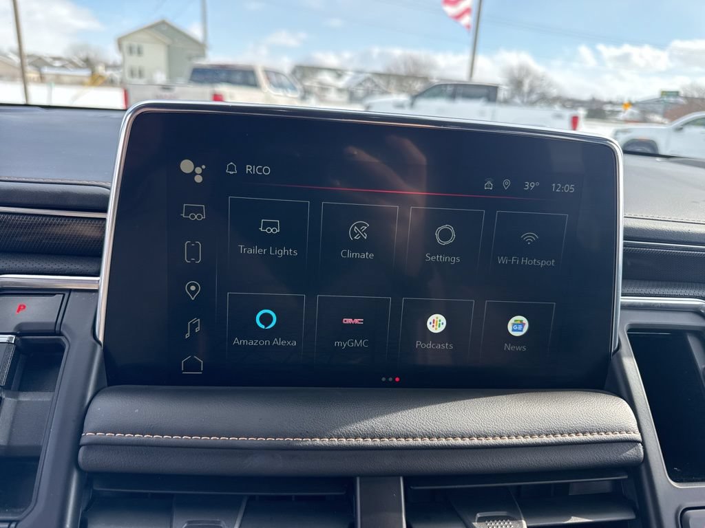 Used 2024 GMC Yukon AT4 AWD/4WD image 31