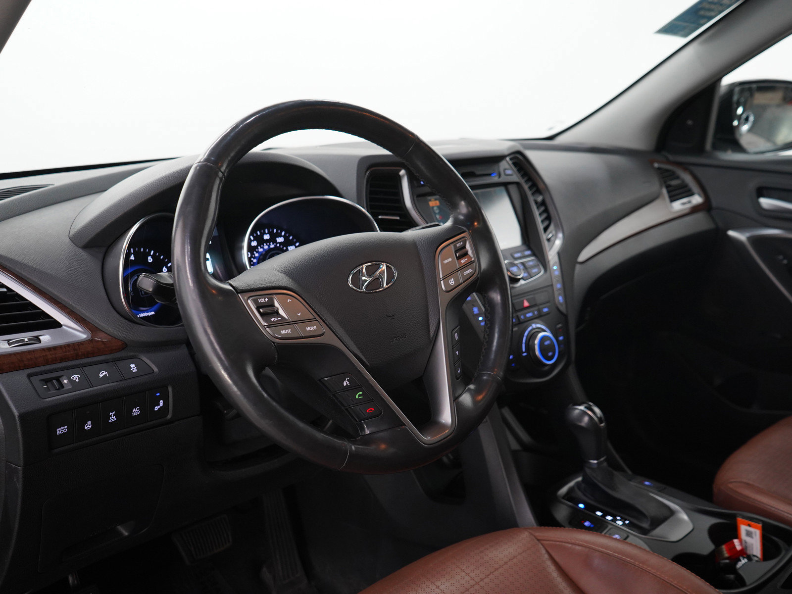 Used 2014 Hyundai Santa Fe Limited AWD/4WD image 28