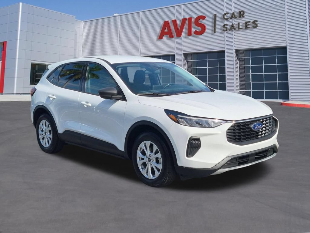 Used 2025 Ford Escape Active FWD image 3