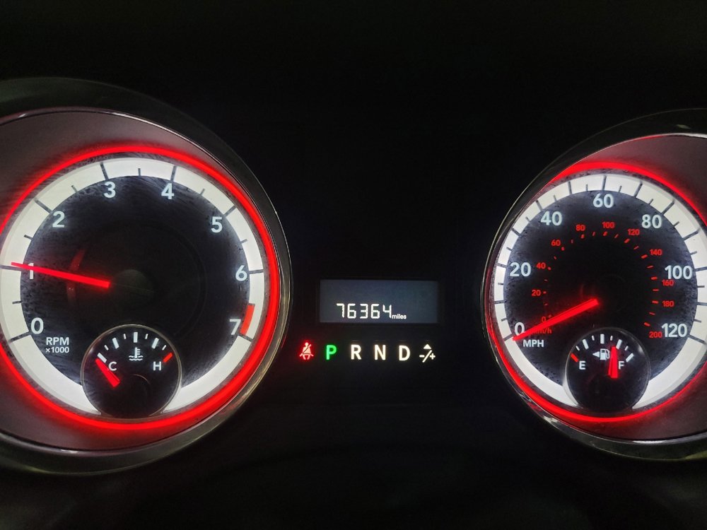 Used 2018 Dodge Grand Caravan SE image 23