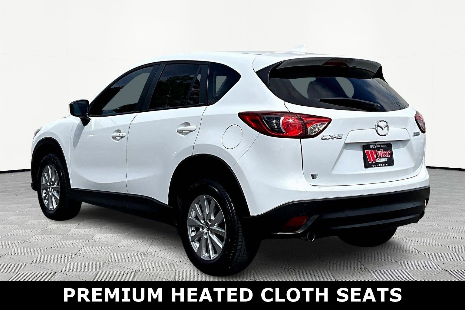 Used 2016 MAZDA CX-5 Touring w/ Bose/Moonroof Package image 4