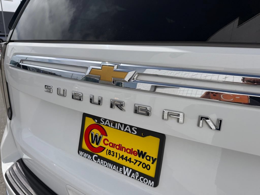 Used 2024 Chevrolet Suburban LT RWD image 10