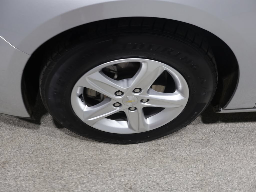 Used 2021 Chevrolet Malibu LS FWD image 9