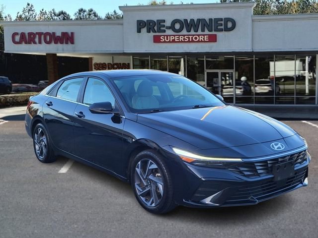 Used 2025 Hyundai Elantra Limited image 1