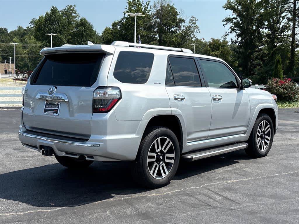 Used 2018 Toyota 4Runner Limited AWD/4WD image 3