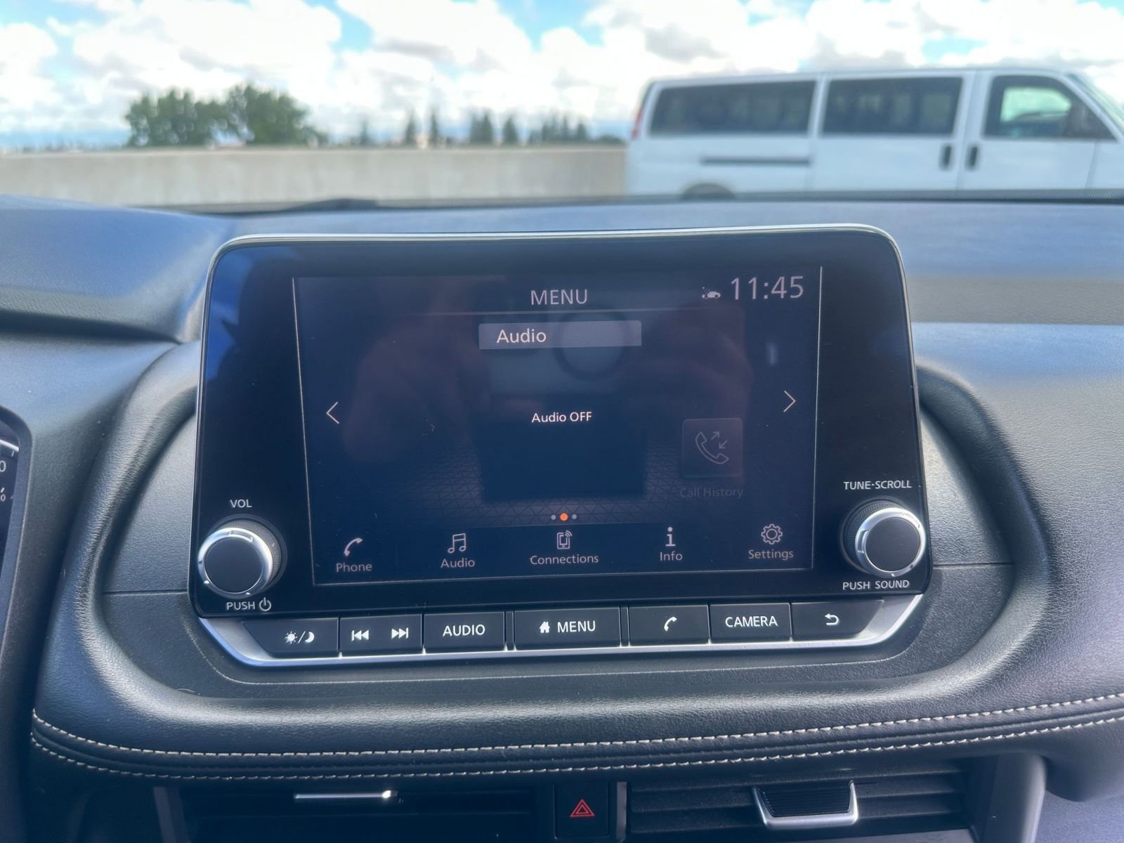 Used 2024 Nissan Rogue SV FWD image 20
