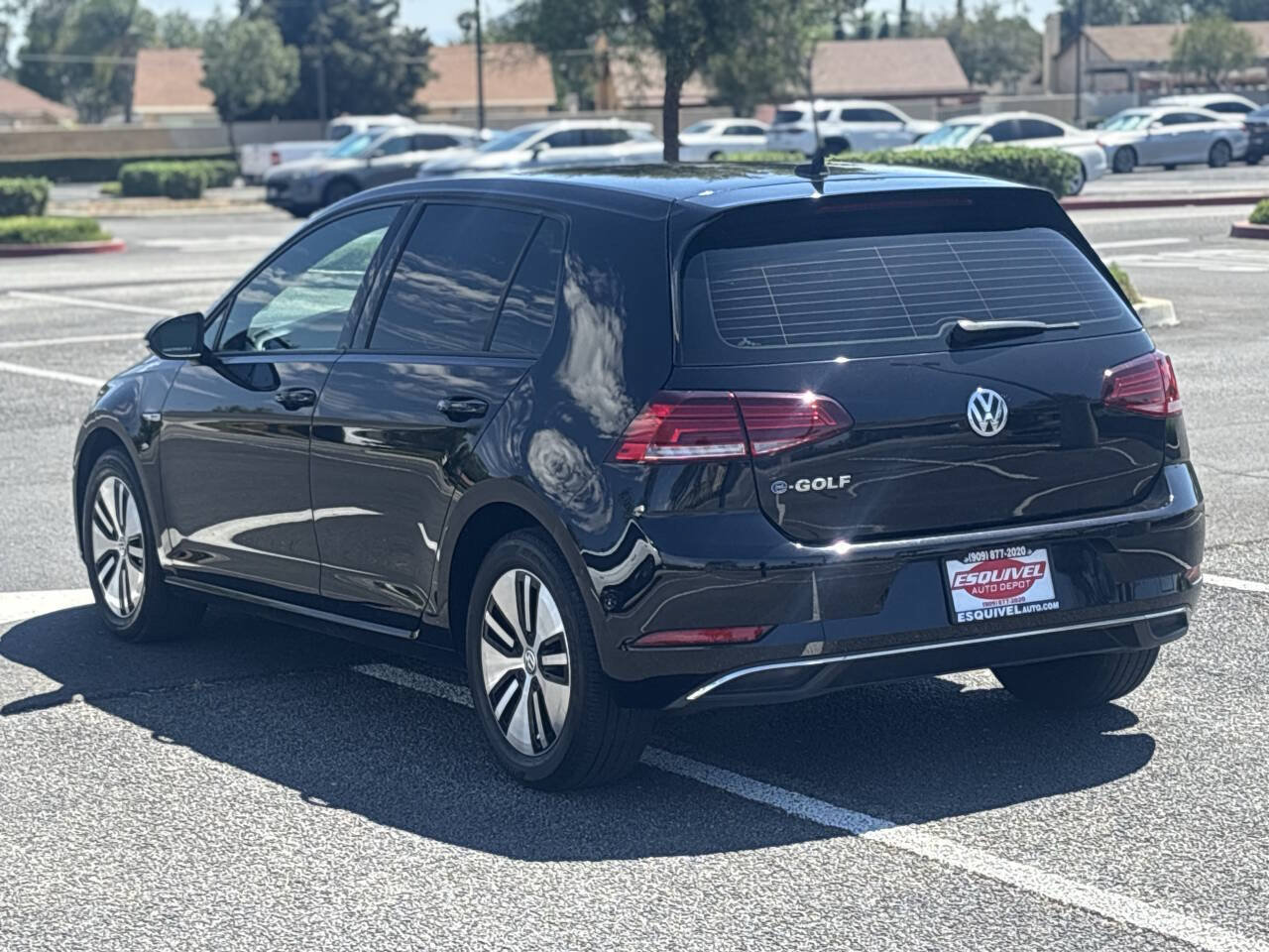 Used 2019 Volkswagen e-Golf SEL Premium FWD image 5