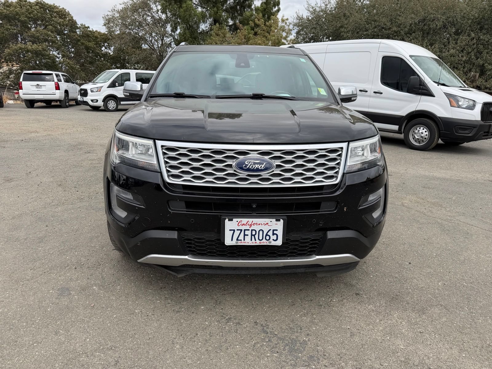 Used 2017 Ford Explorer Platinum AWD/4WD image 8