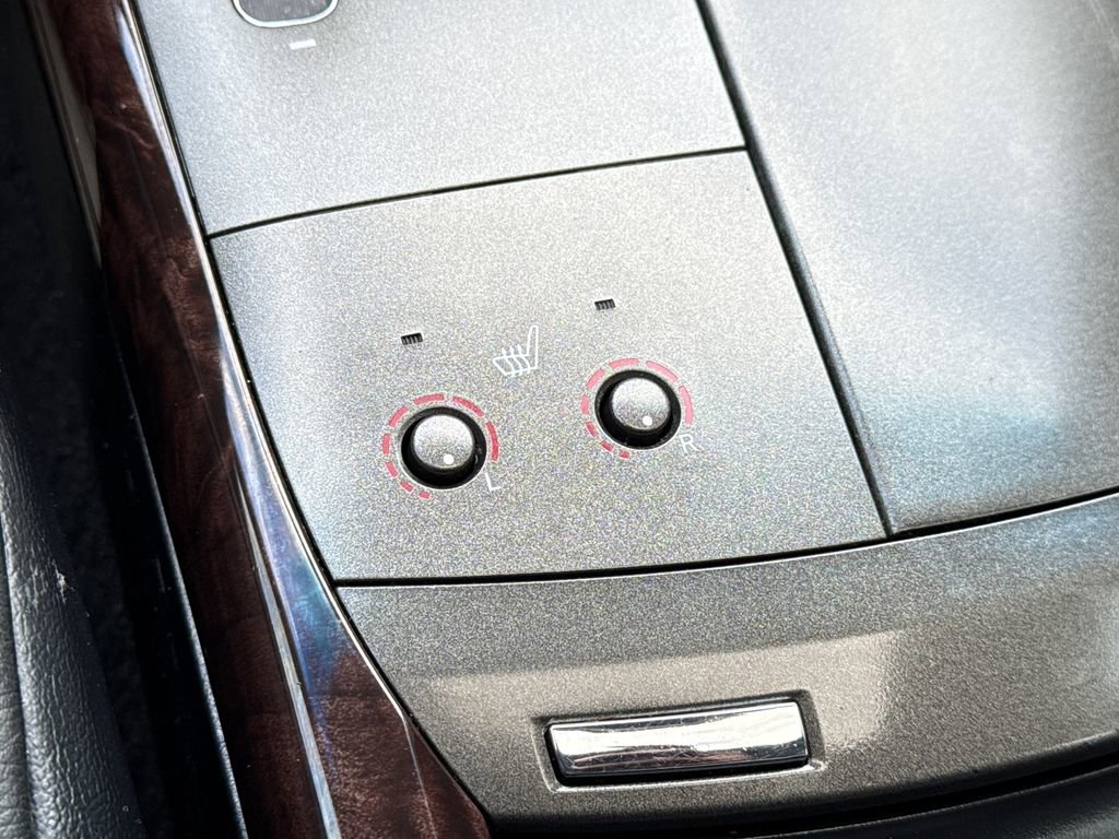 Used 2011 Toyota Avalon image 25