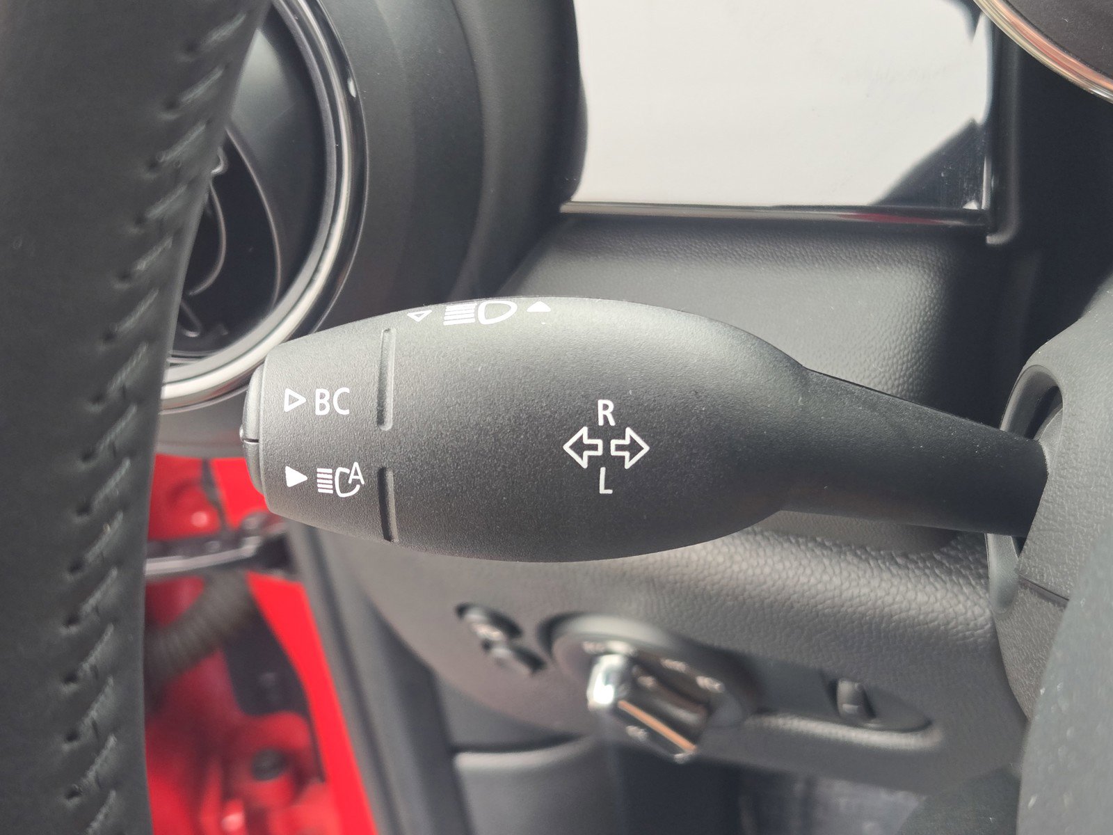 Used 2024 MINI Cooper SE image 26