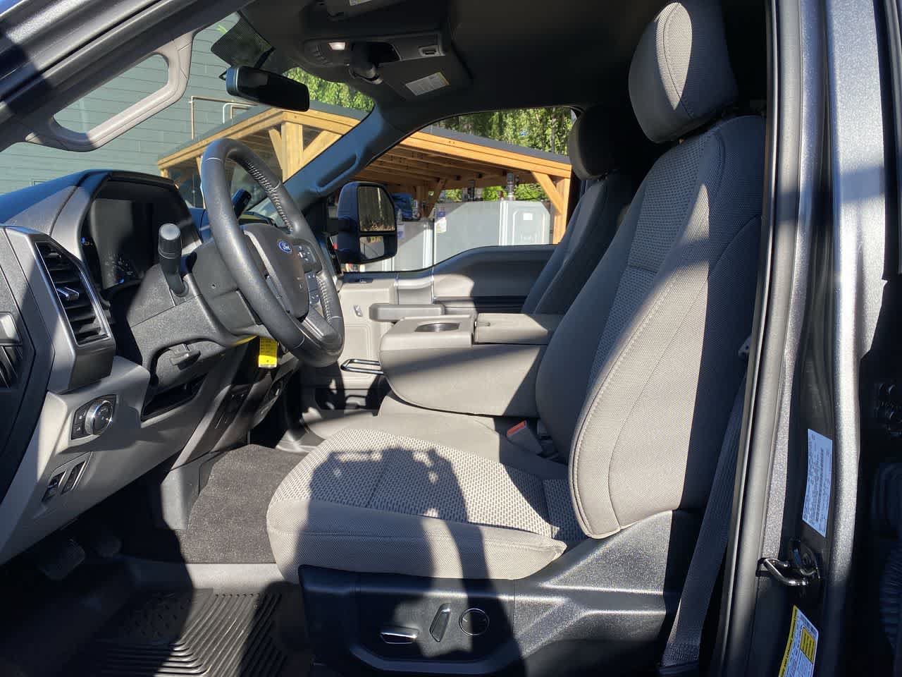Used 2018 Ford F150 XLT w/ Equipment Group 302A Luxury AWD/4WD image 13