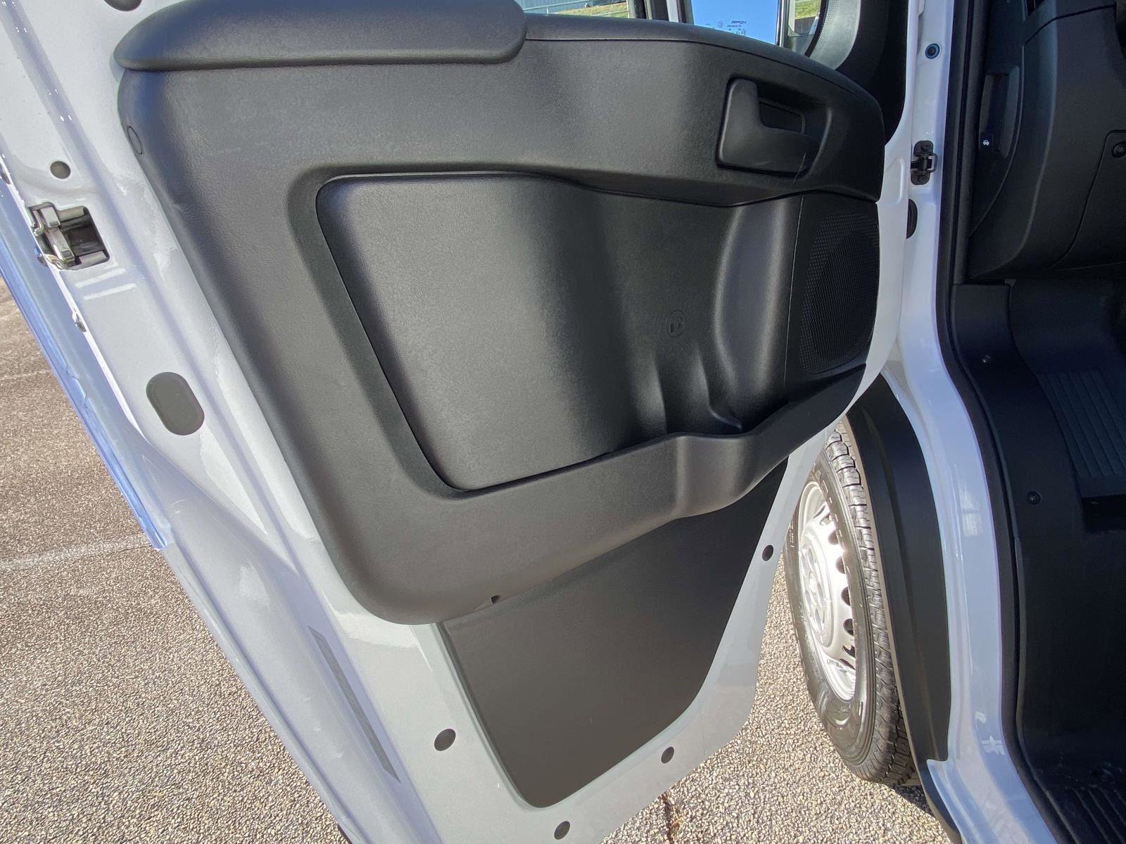 New 2026 RAM ProMaster 1500 w/ Storage Group FWD image 11
