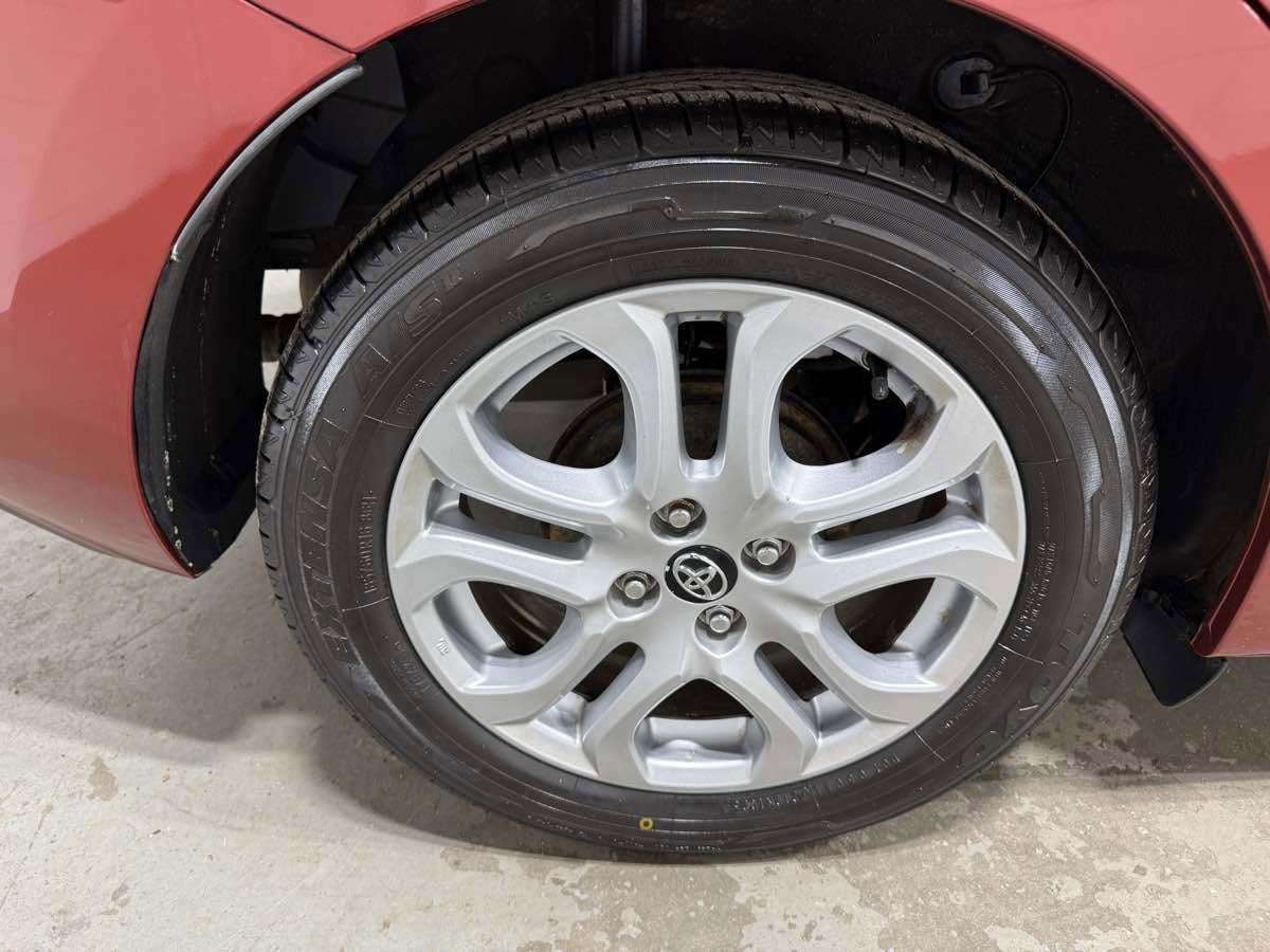 Used 2017 Toyota Yaris iA image 7