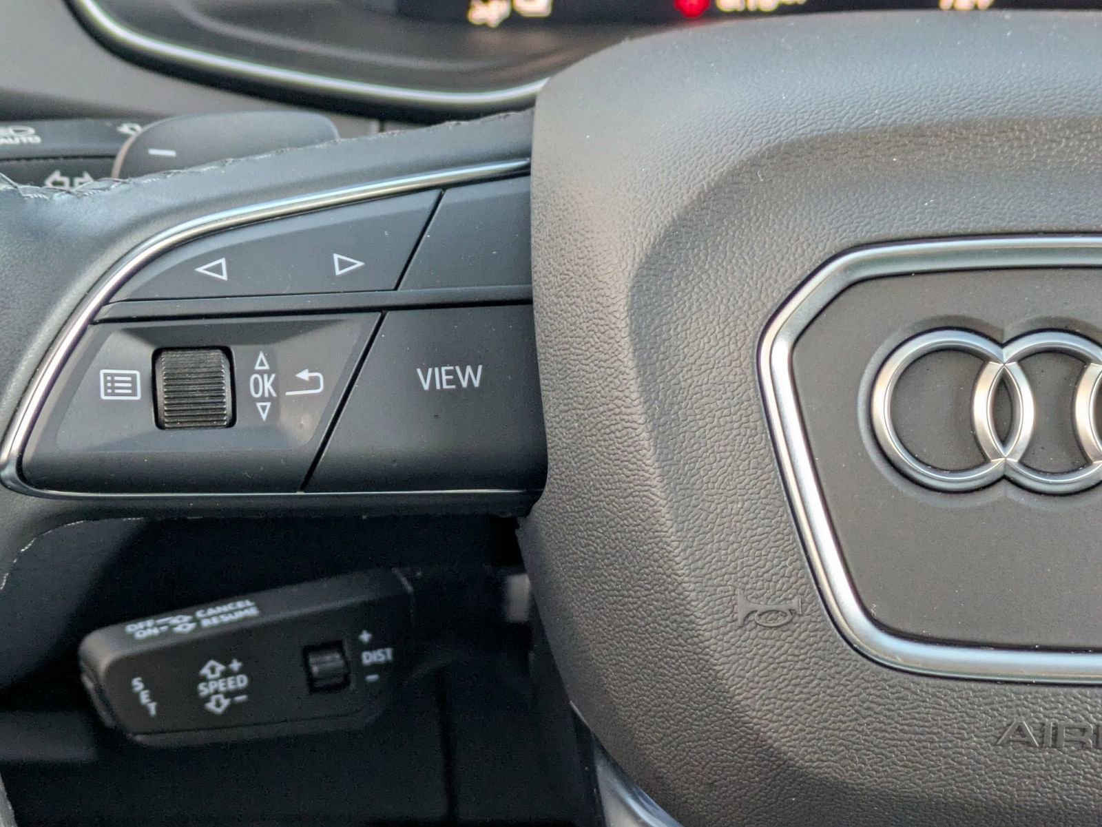 Used 2024 Audi Q5 e Premium Plus w/ Premium Plus Package image 10