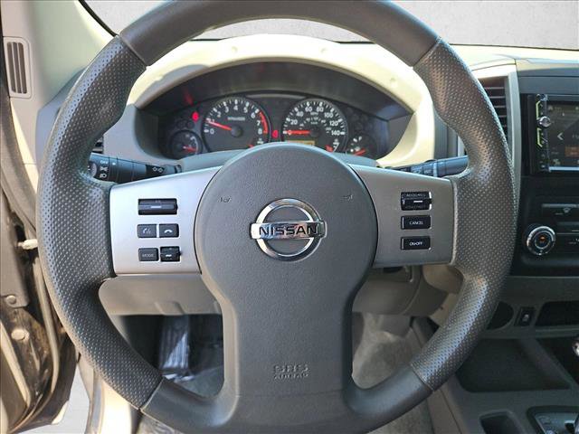 Used 2016 Nissan Frontier SV RWD image 13
