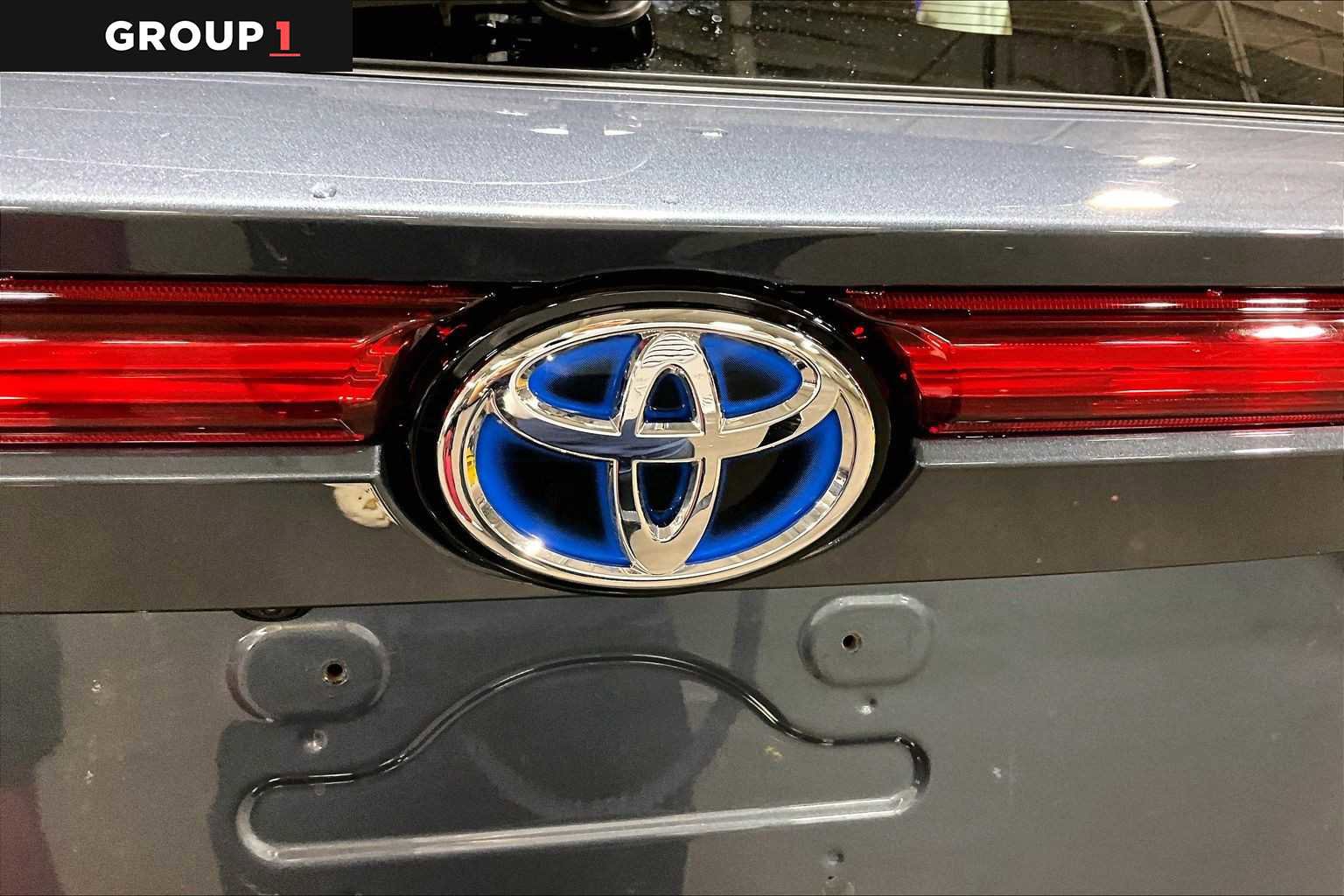 Used 2024 Toyota Venza Limited AWD/4WD image 10