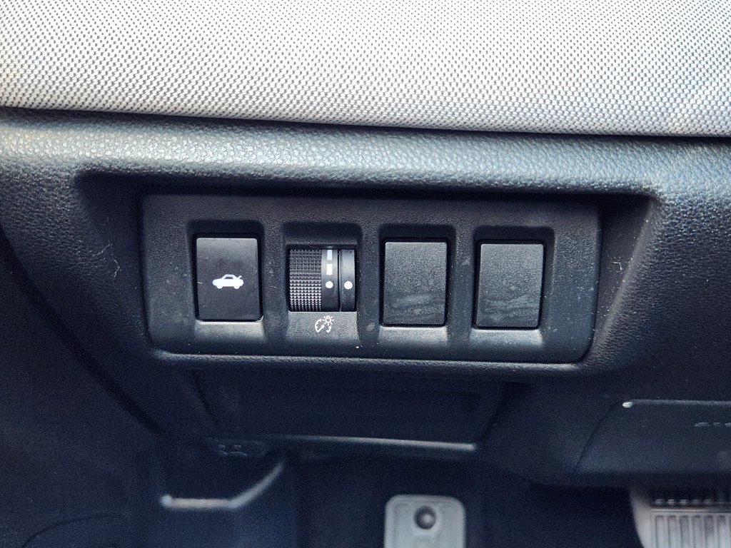 Used 2025 Subaru Legacy Premium AWD/4WD image 18