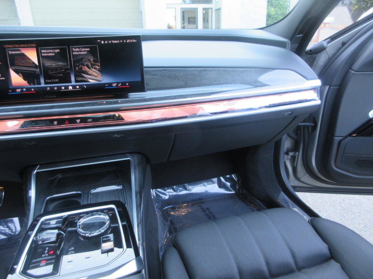 Used 2023 BMW 760i xDrive AWD/4WD image 52