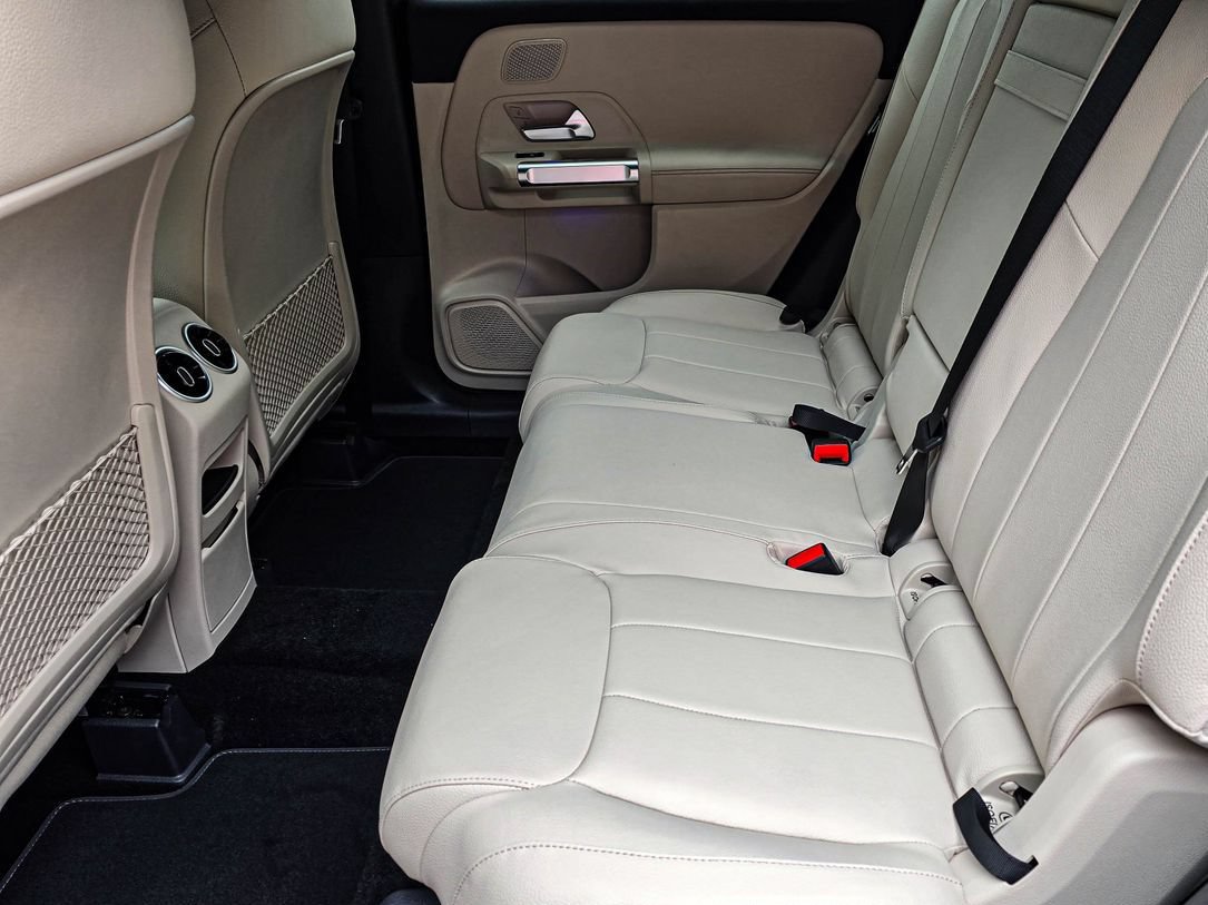 New 2026 Mercedes-Benz GLB 250 4MATIC image 30