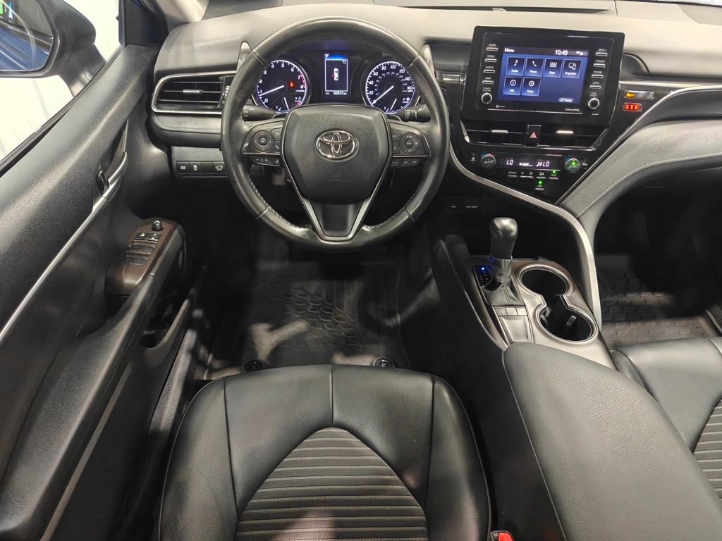 Used 2023 Toyota Camry SE w/ Convenience Package FWD image 4