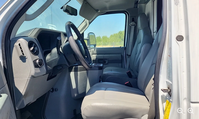 Used 2024 Ford E-450 and Econoline 450 Super Duty w/ Power Windows & Locks Group RWD image 4