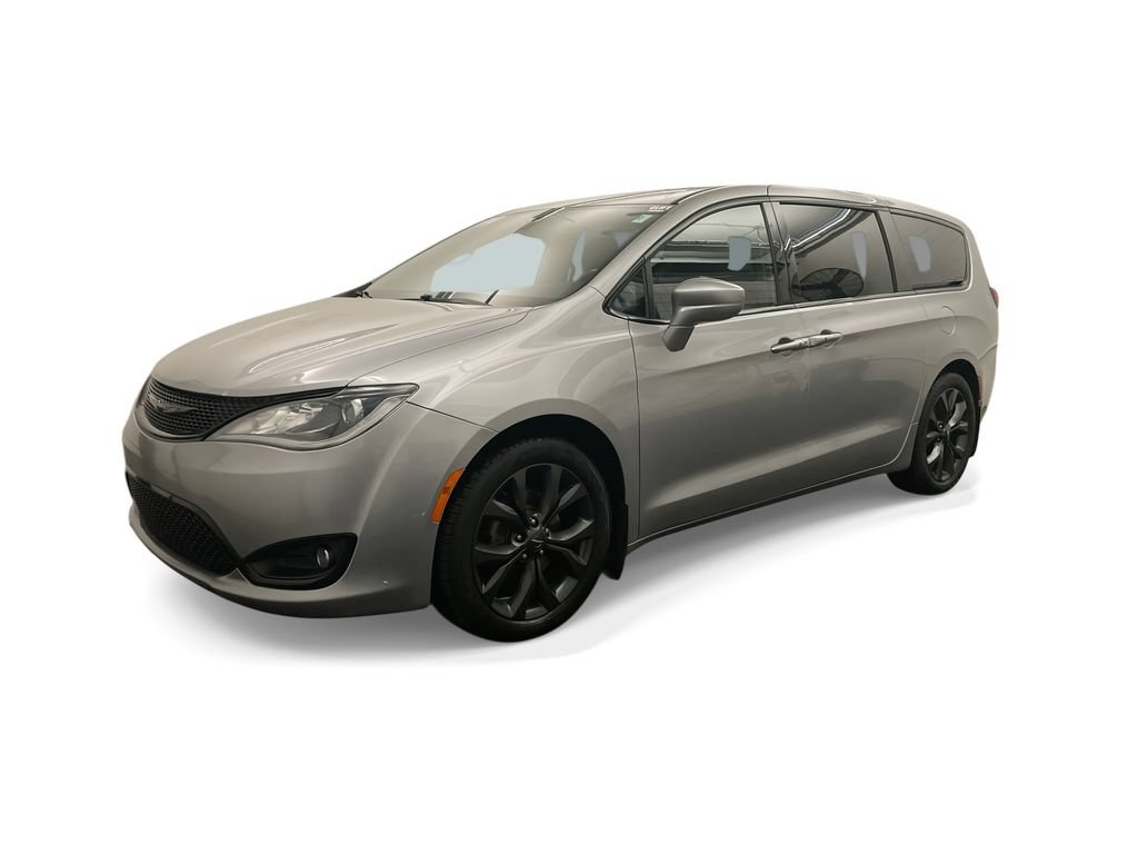 Used 2018 Chrysler Pacifica Touring Plus w/ S Appearance Package FWD image 29
