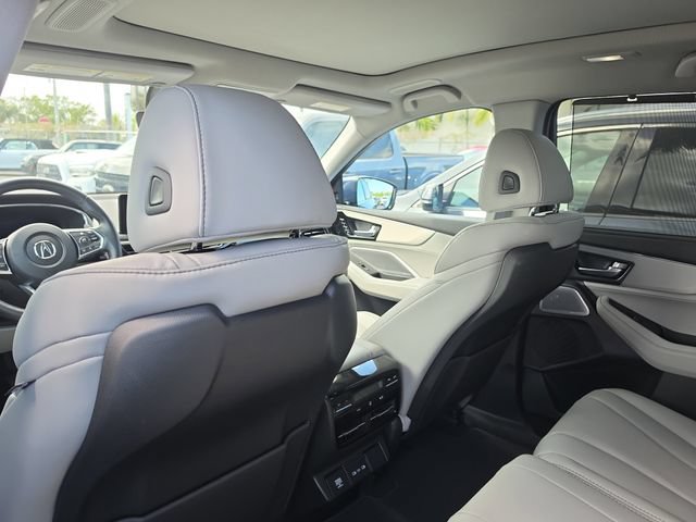 Used 2025 Acura MDX w/ Technology Package FWD image 9