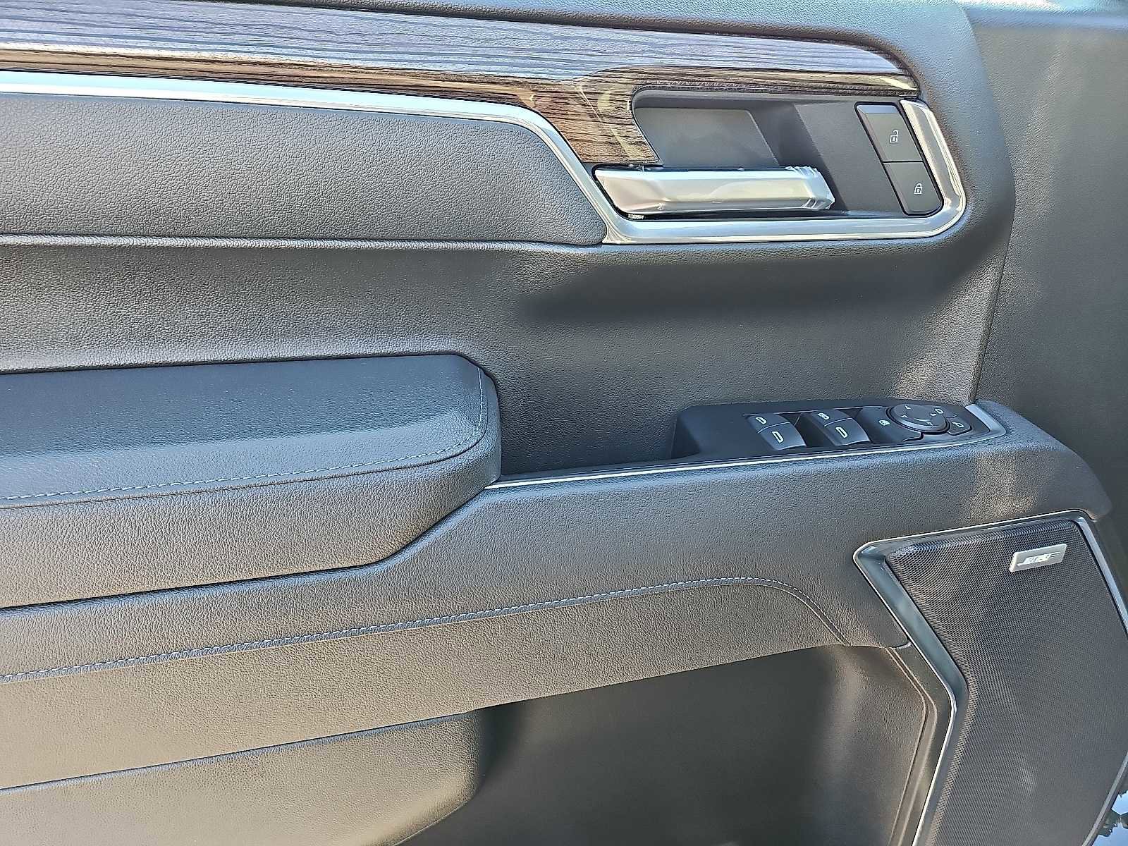 New 2026 Chevrolet Silverado 1500 LT Trail Boss w/ Convenience Package II image 10