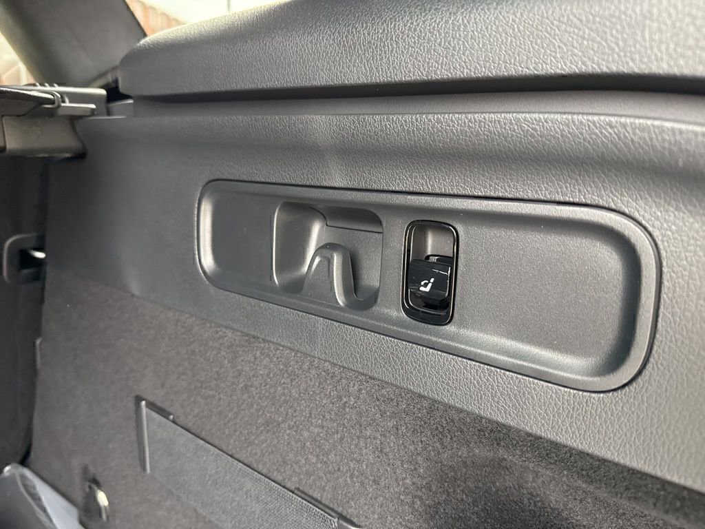 New 2026 Mercedes-Benz GLC 300 4MATIC image 29