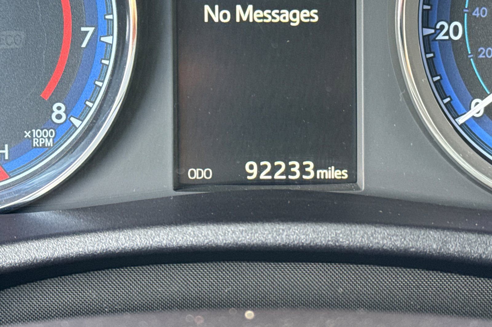 Used 2018 Toyota Corolla XLE image 3