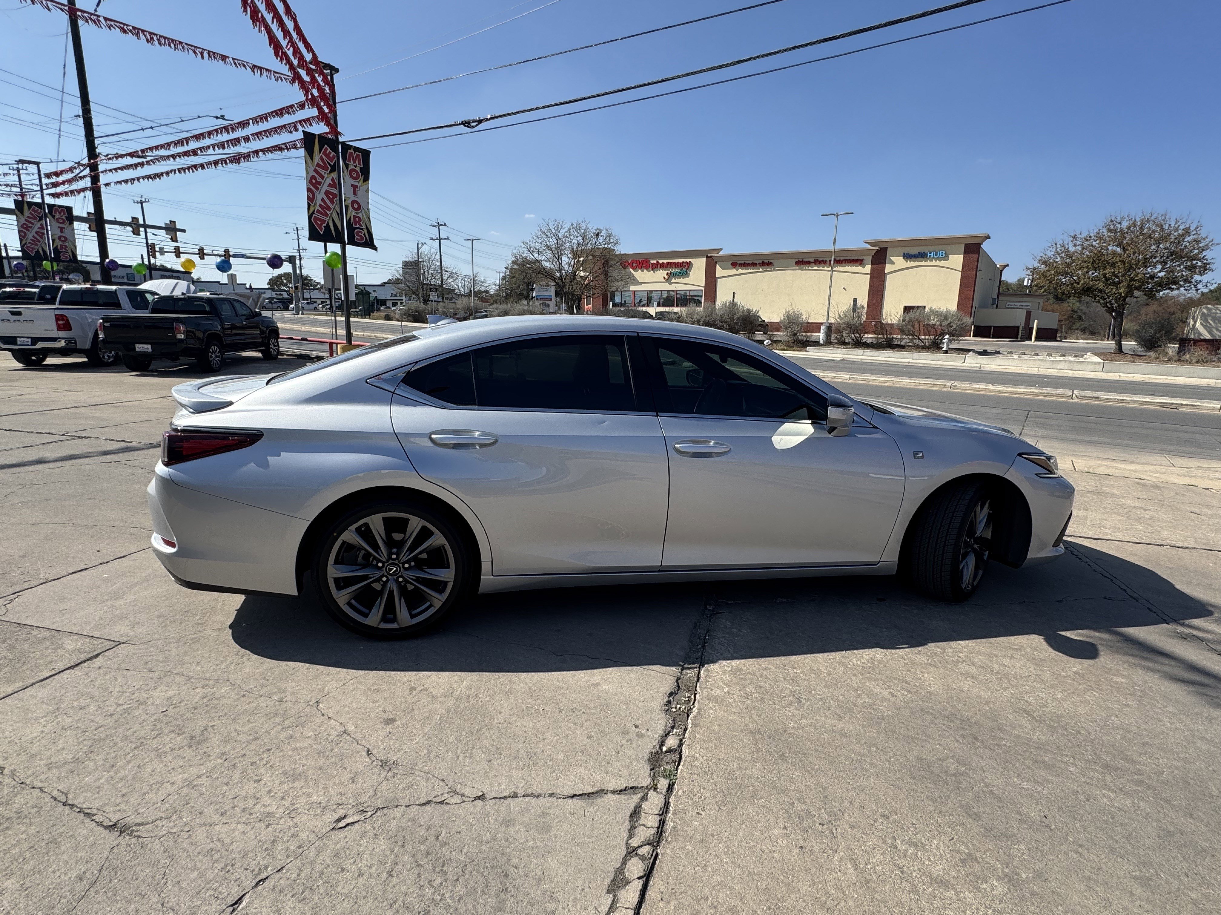 Used 2021 Lexus ES 350 F Sport w/ Accessory Package image 4