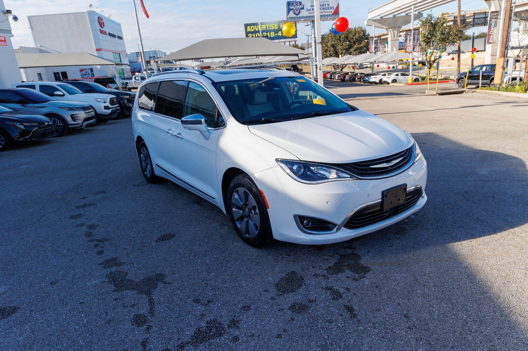 Used 2018 Chrysler Pacifica Limited w/ Advanced Safetytec Group image 5