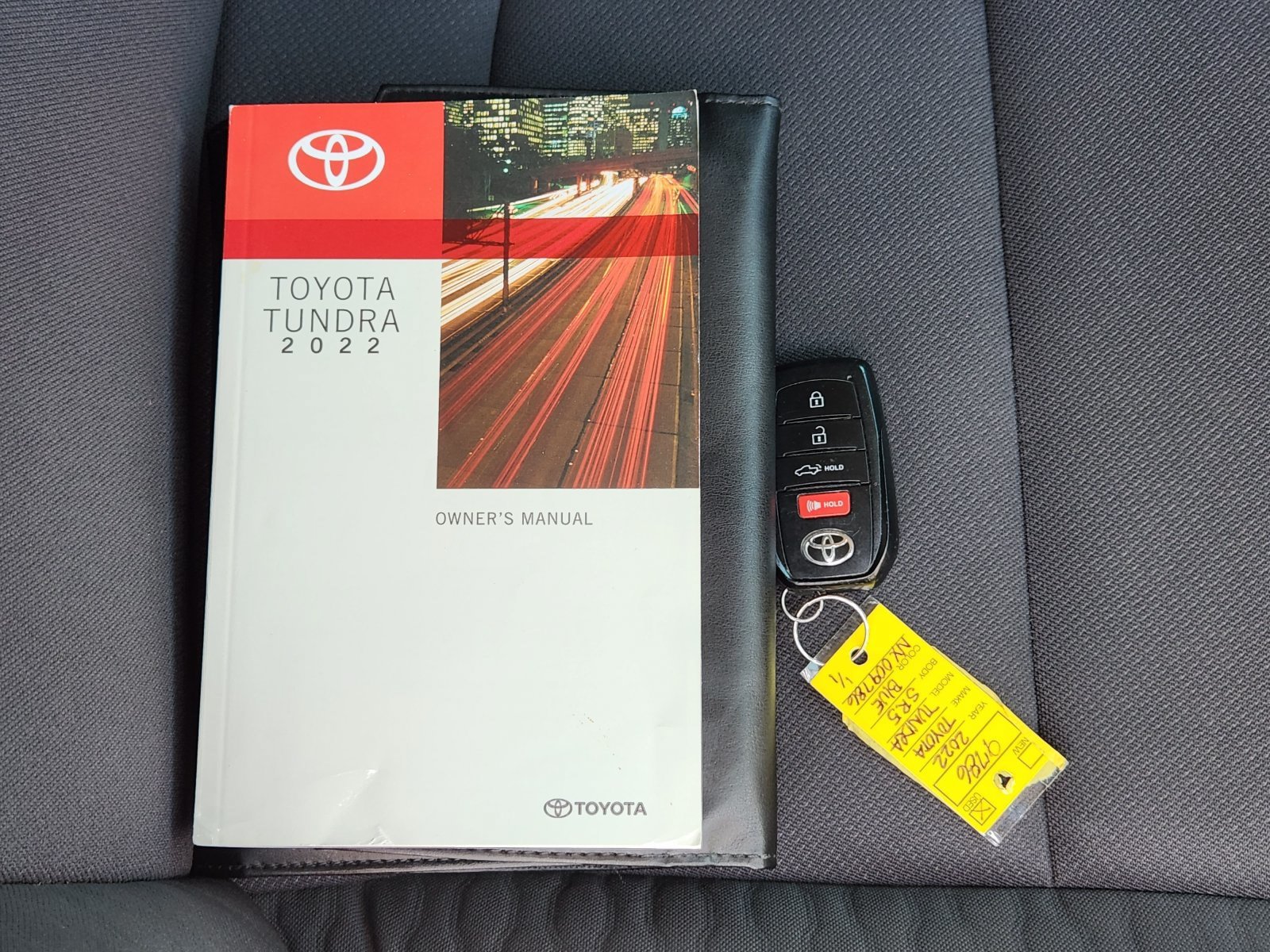 Used 2022 Toyota Tundra SR5 w/ Convenience Package RWD image 42