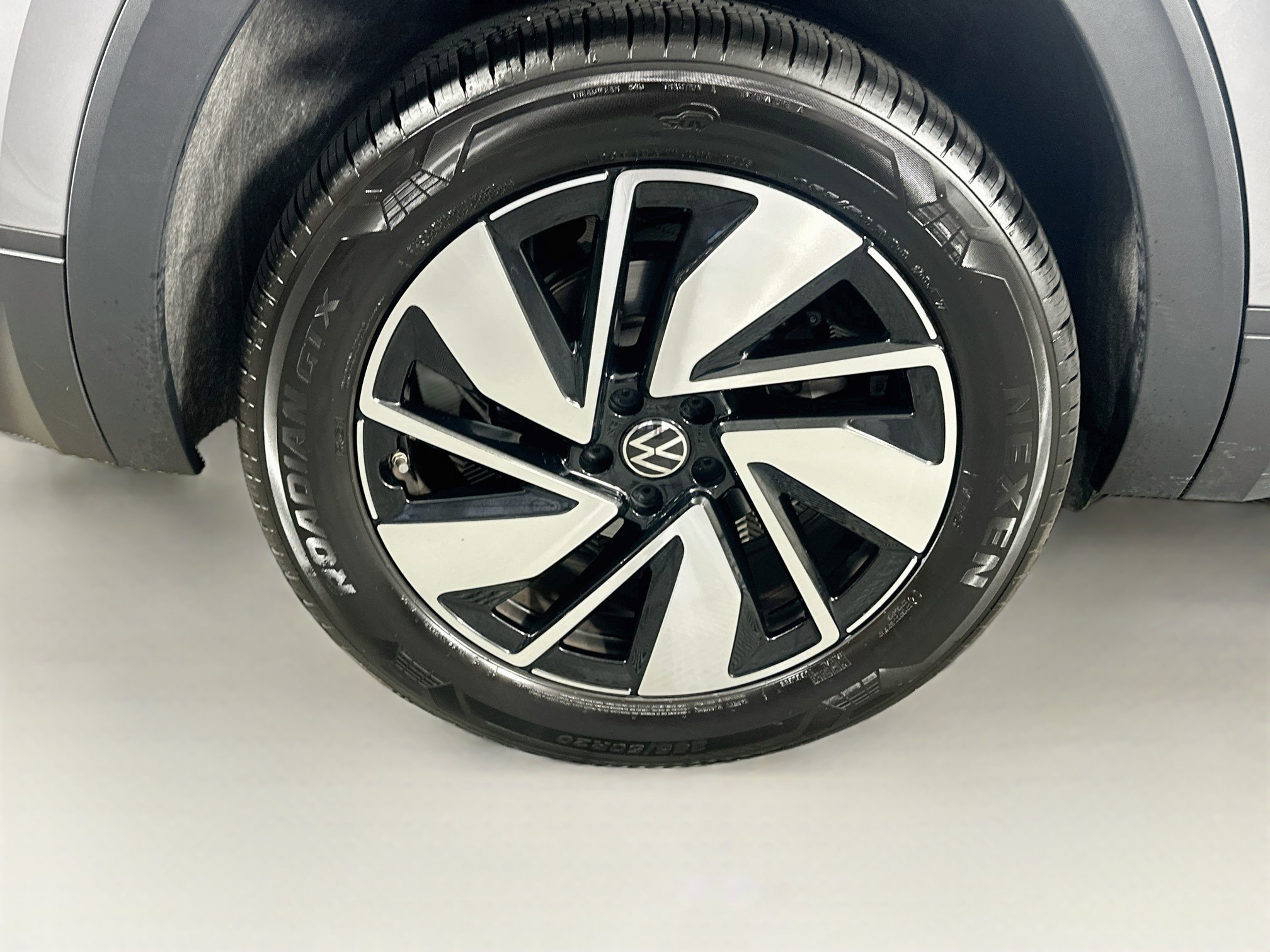 Used 2026 Volkswagen Atlas SE FWD image 11