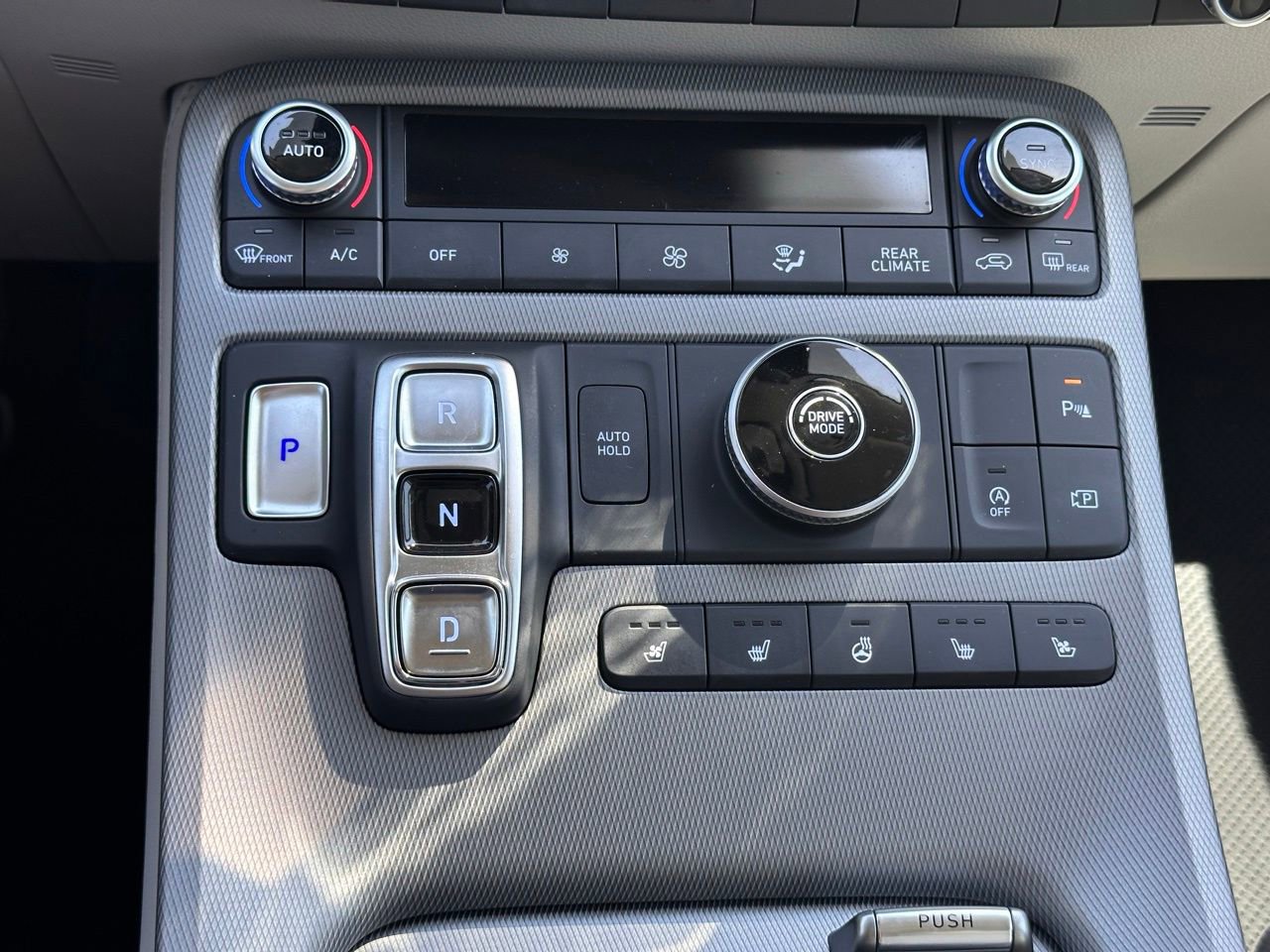 Used 2025 Hyundai Palisade Limited image 37