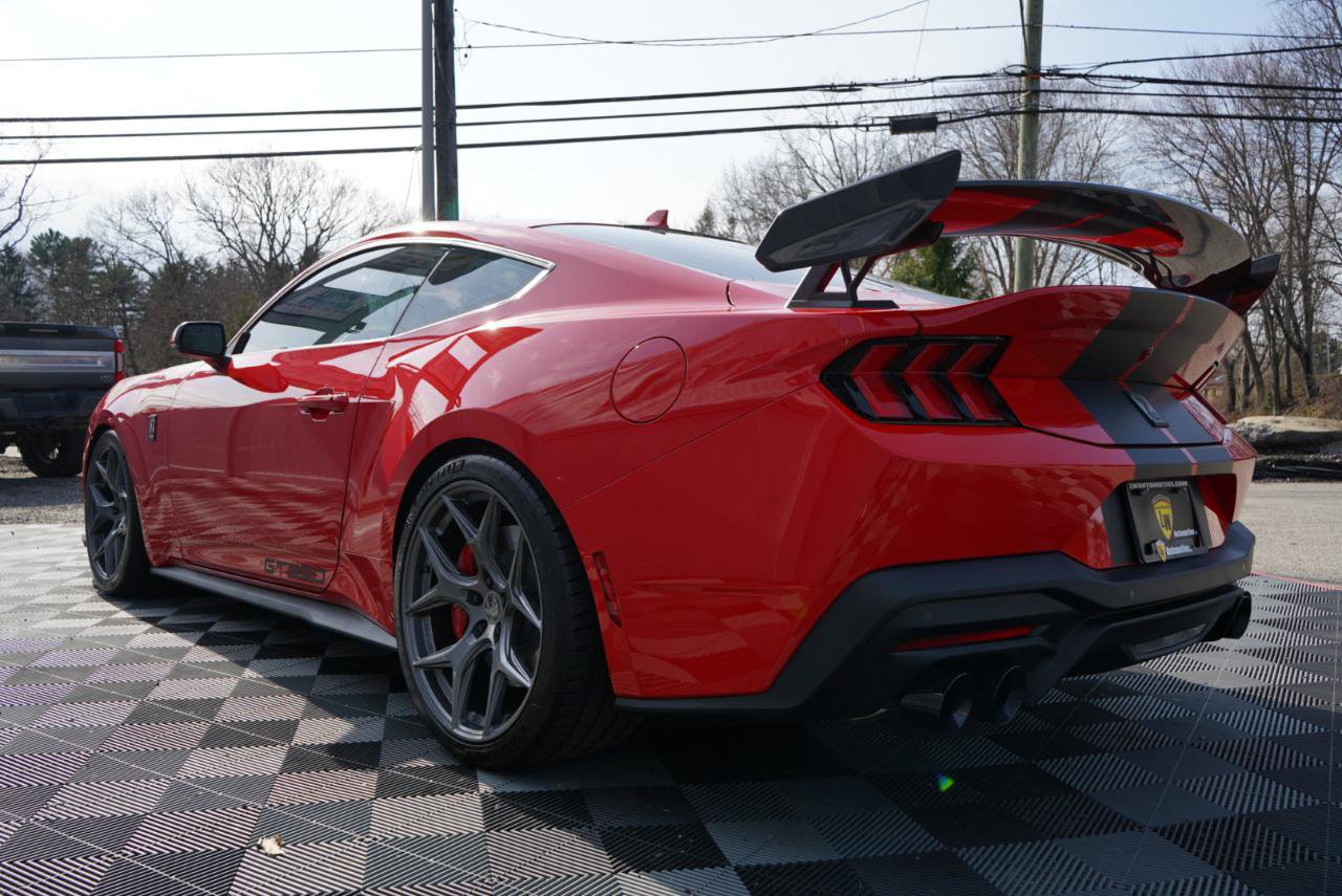 Used 2025 Ford Mustang GT Premium w/ GT Performance Package image 10