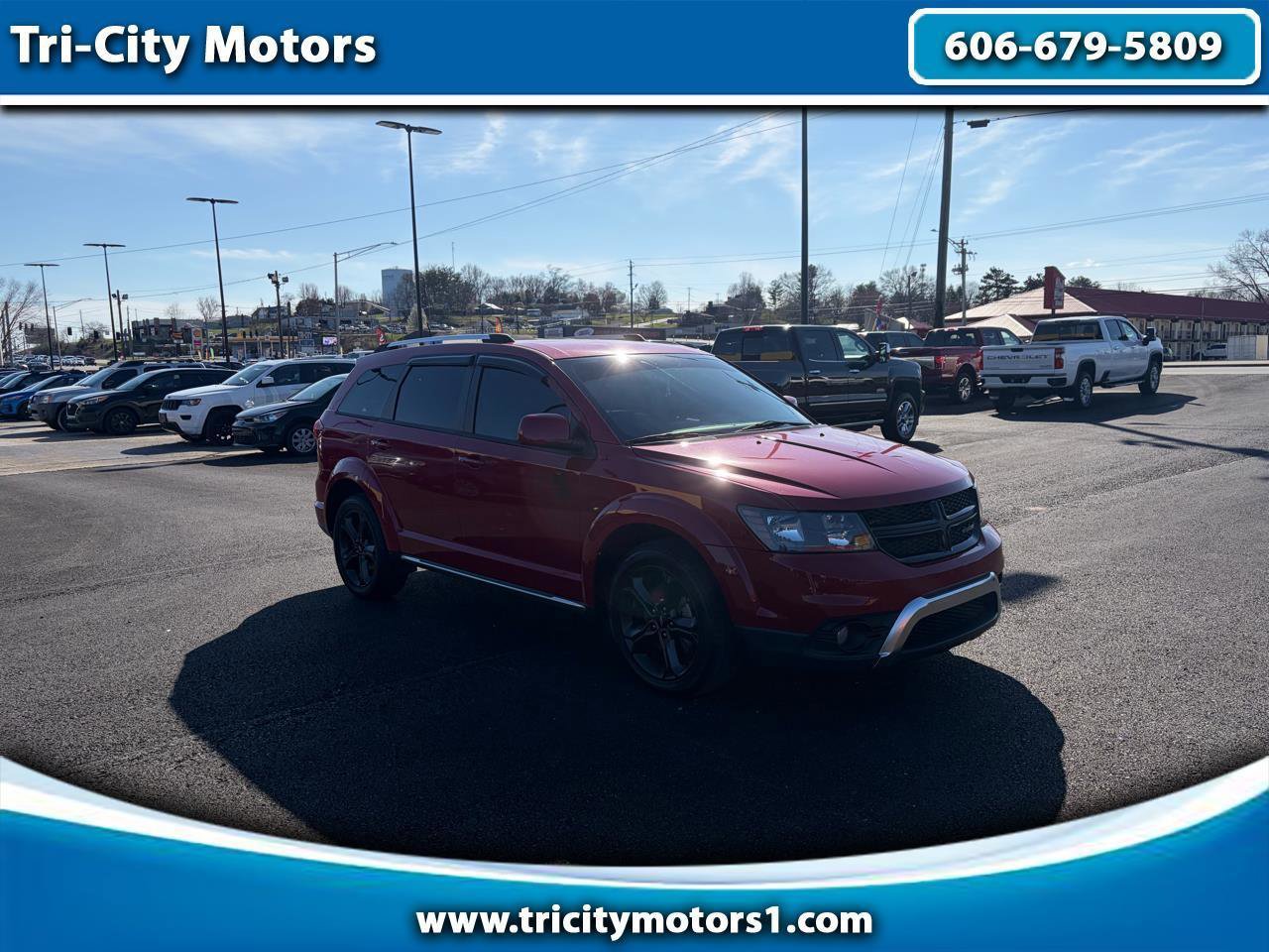 Used 2018 Dodge Journey Crossroad AWD/4WD image 1