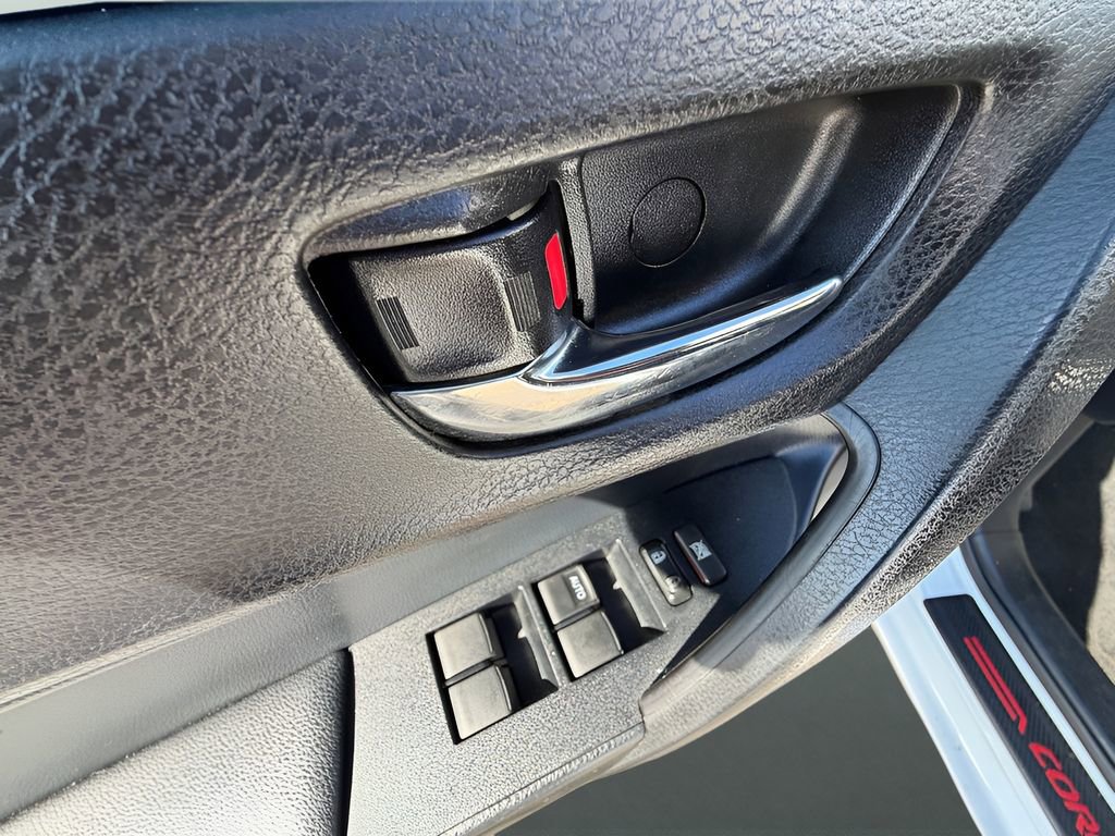 Used 2017 Toyota Corolla SE image 11